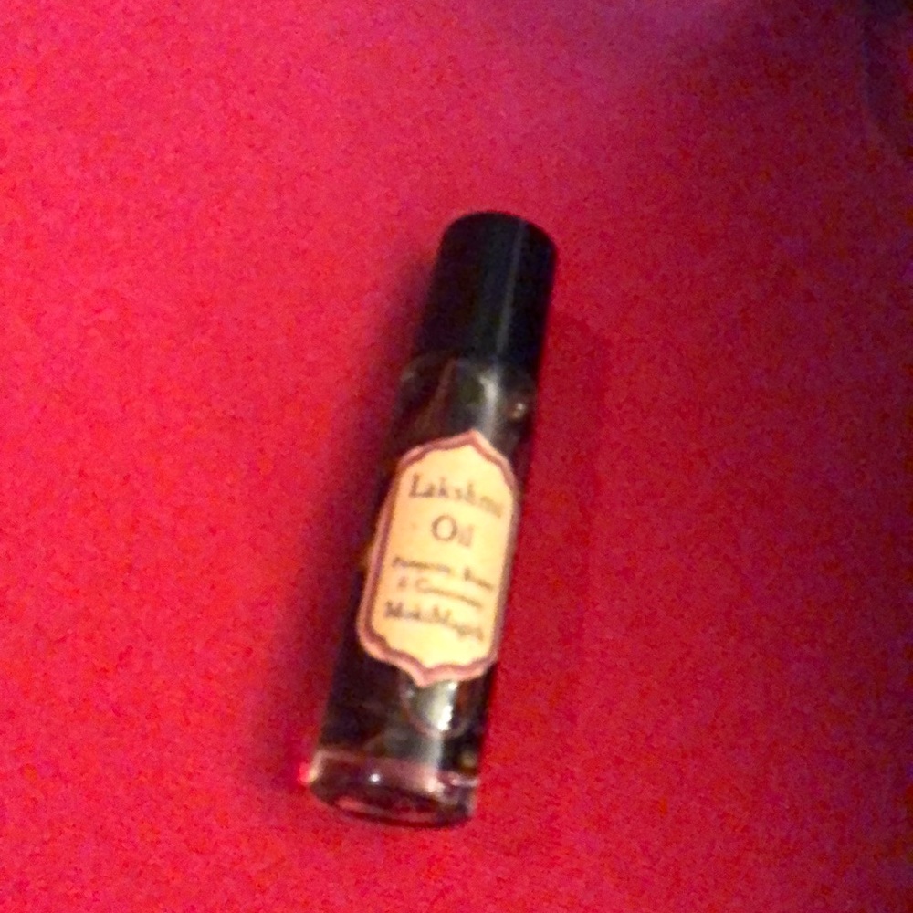 Lakshmi Body Oil